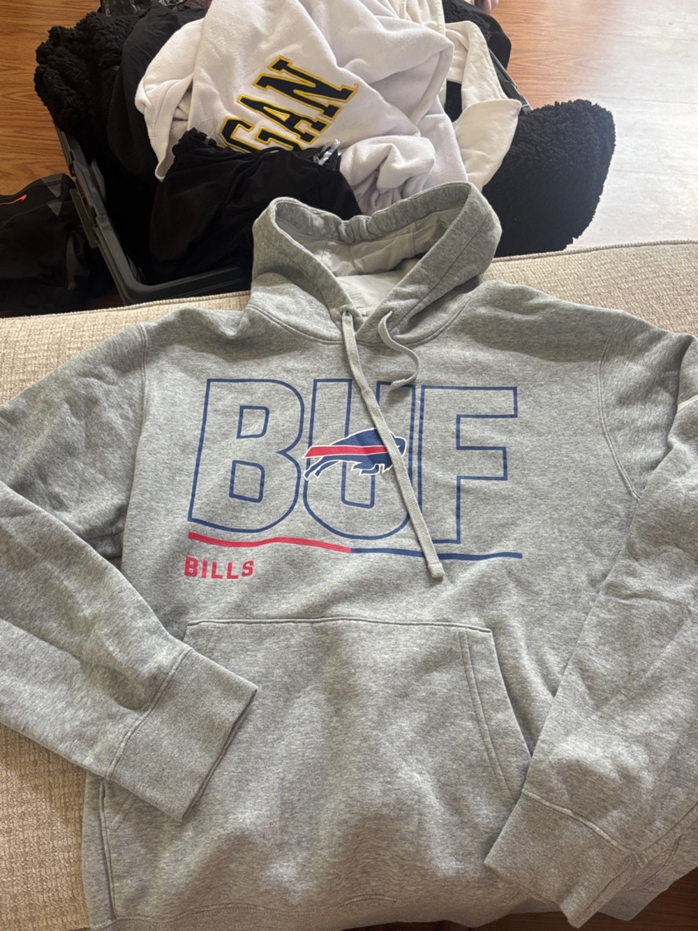 Buffalo Gray Bills Logo Pullover Hoodie